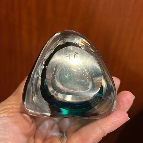 Rare TEARDROP GLASS ART SCULPTURE SIGNED - Picture 5 of 8